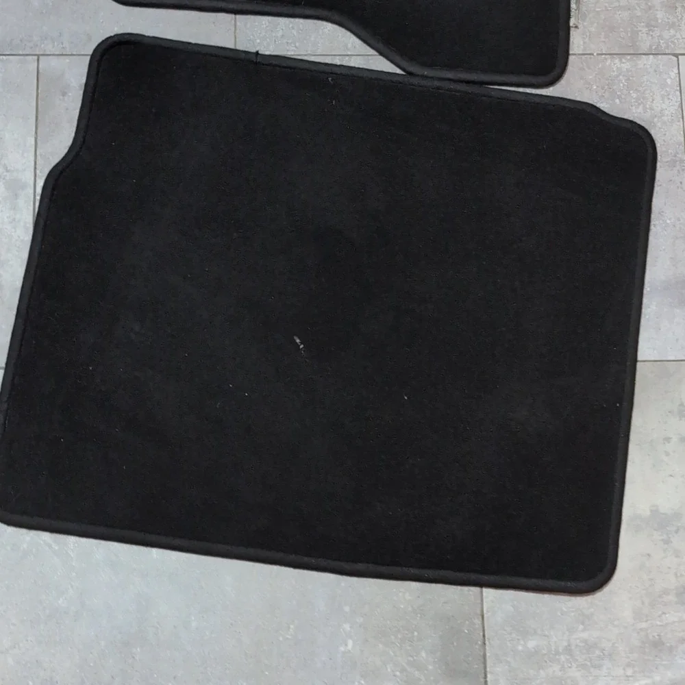 Ford Car Floor Mats FB53-7813087-ABW Carpet Black OEM Front Rear Set of 4
